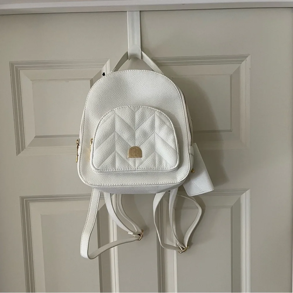 NWT House of Harlow 1960 On The Go Luxe Backpack with Removable Card Case Purse